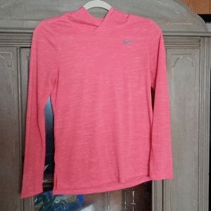 Woman's Nike long tee with hoodie
